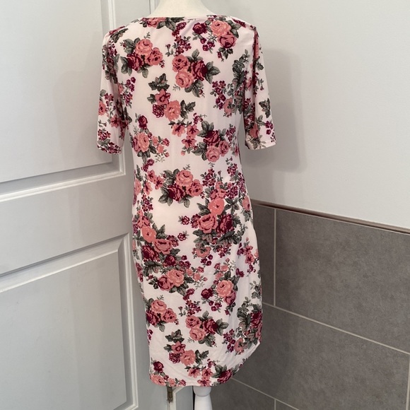 ❤️3/$30 Bobbie Brooks Floral Dress - Picture 6 of 8